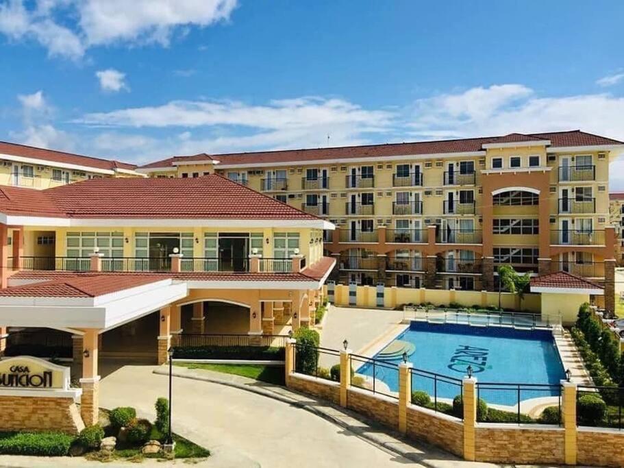 Mikaela'S Crib- 1 Bedroom Flat @ Arezzo Place Condominium Davao City المظهر الخارجي الصورة